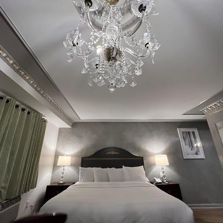 Chateau Suites Norristown Bagian luar foto