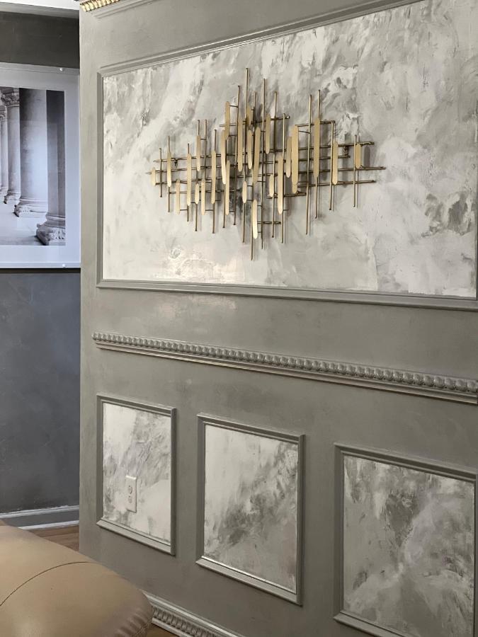 Chateau Suites Norristown Bagian luar foto