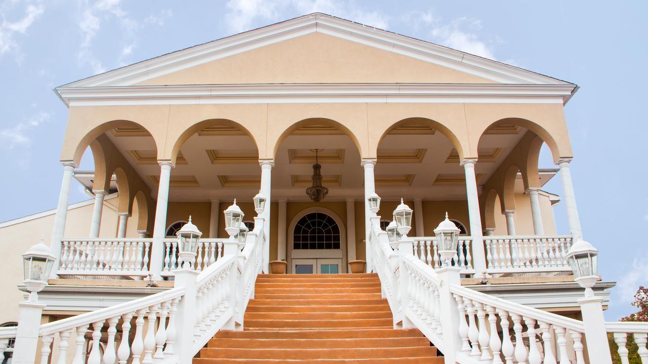 Chateau Suites Norristown Bagian luar foto